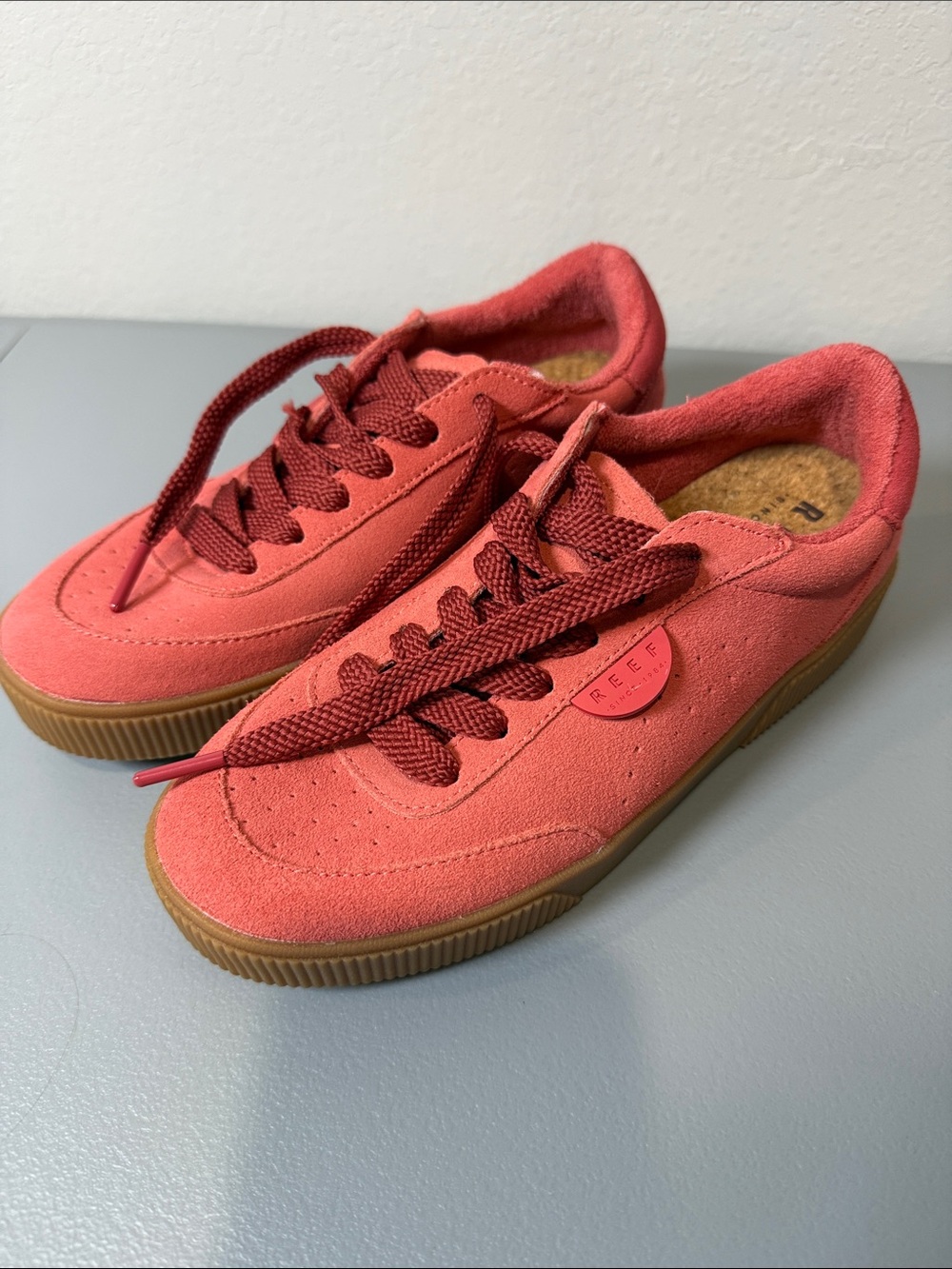 Reef Women Coral Pink Suede Lace-Up Sneakers Size 8 NWOB